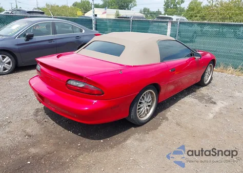 1994 Chevrolet Camaro Z28 z USA, uszkodzony, nr VIN 2G1FP32P4R2205763